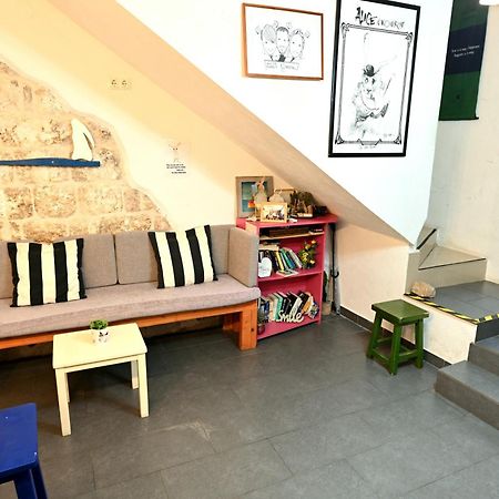 White Rabbit Hostel Hvar Town Extérieur photo