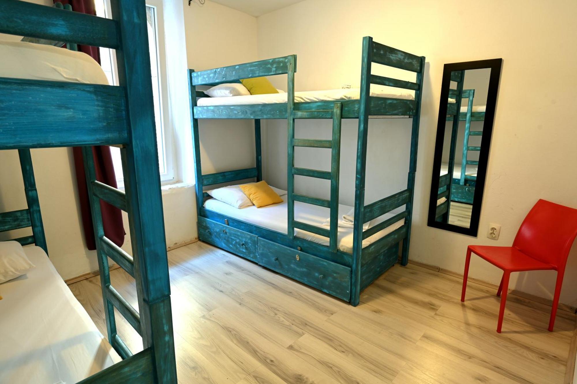 White Rabbit Hostel Hvar Town Extérieur photo