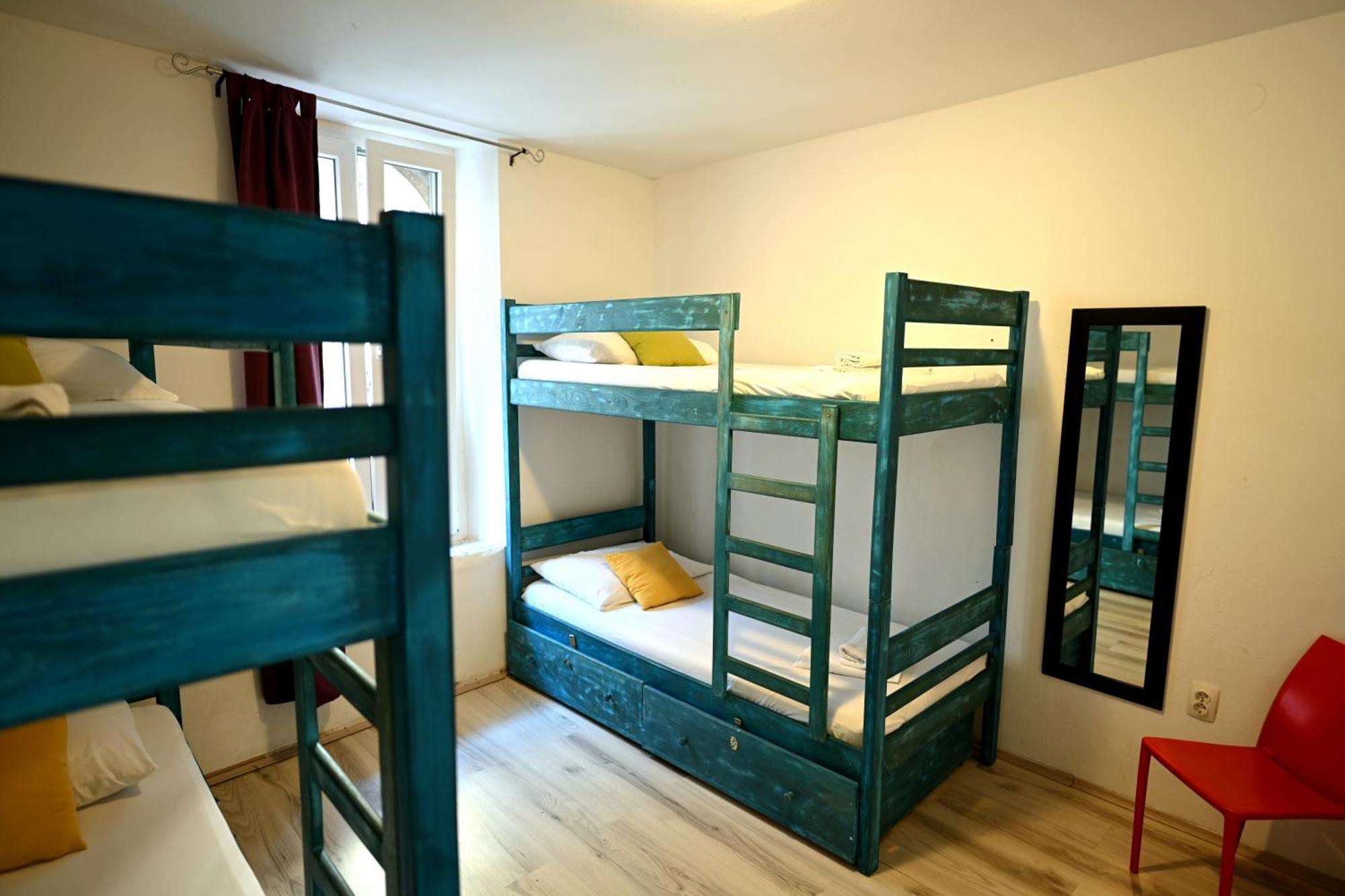 White Rabbit Hostel Hvar Town Extérieur photo