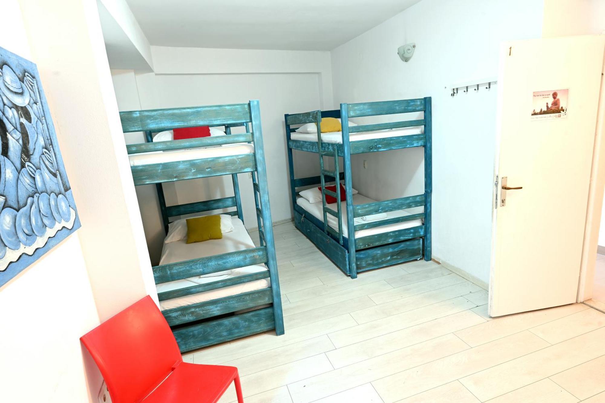 White Rabbit Hostel Hvar Town Extérieur photo