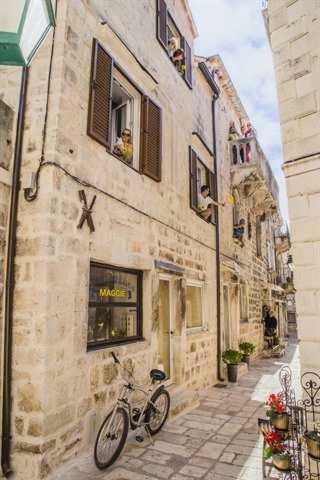 White Rabbit Hostel Hvar Town Extérieur photo