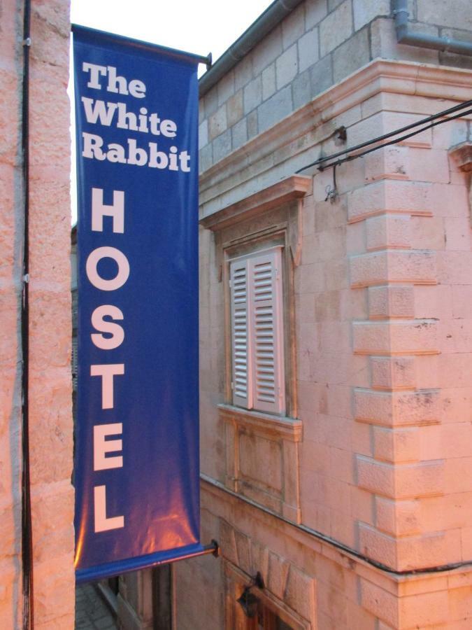 White Rabbit Hostel Hvar Town Extérieur photo